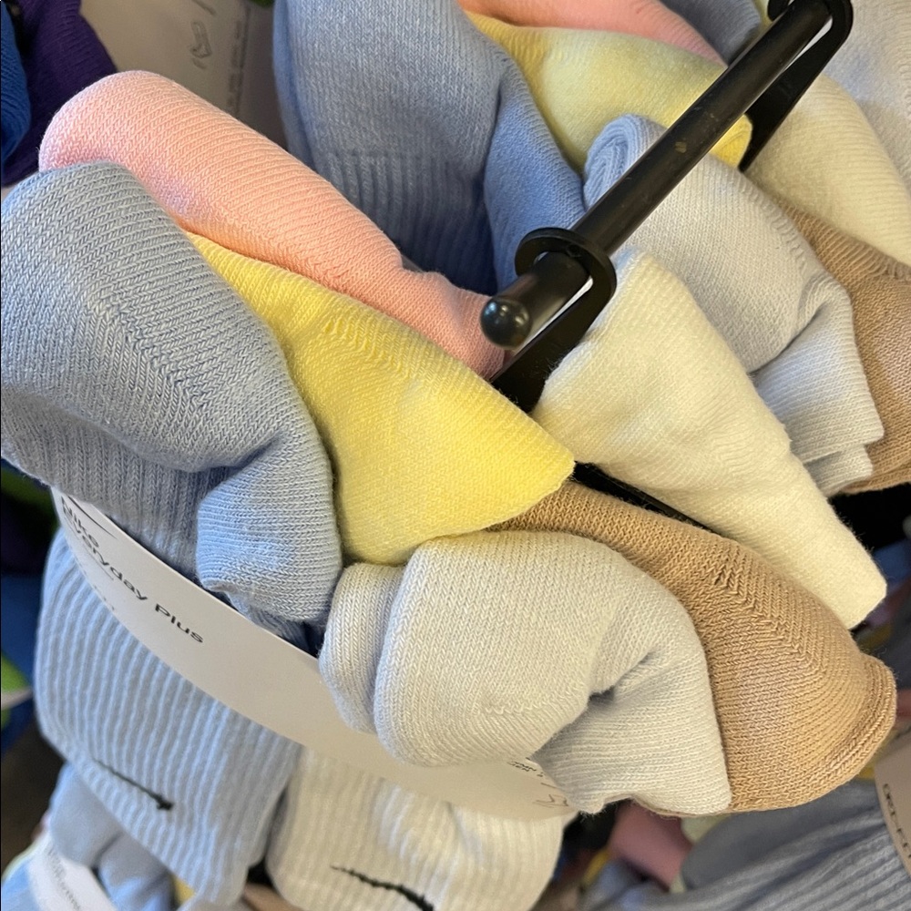 Nike Everyday Plus Socks - Light Gray and Yellow Pink and Purple Cream Tan 6pair - Picture 4 of 16
